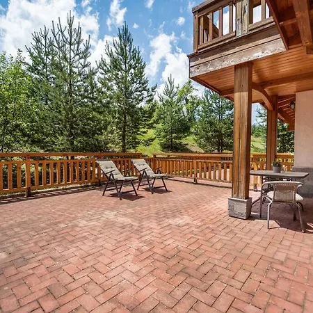 Cozy Mountain Apart. W/terrace Daire Bansko
